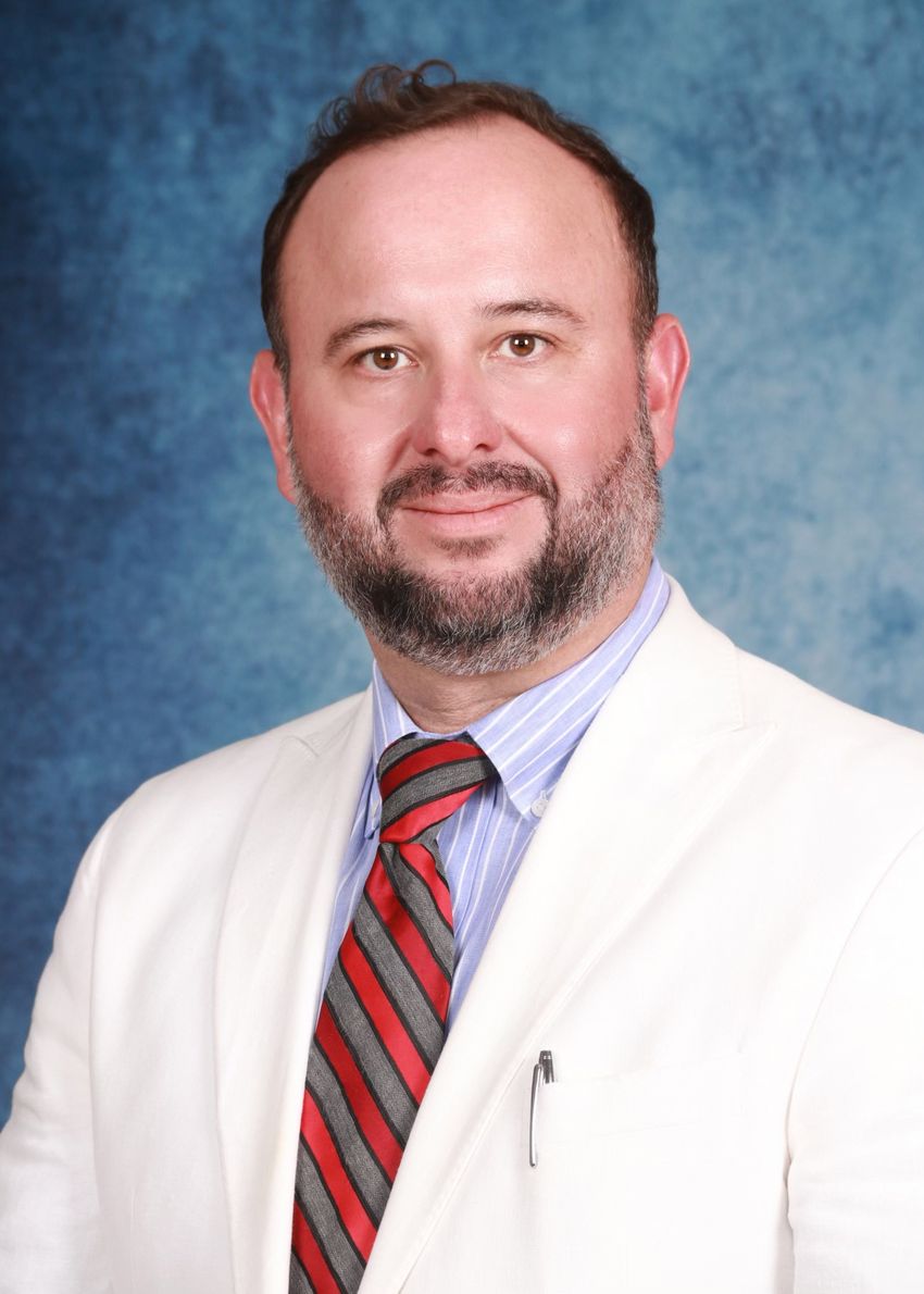 In West Texas, Fort Stockton’s solution to teacher shortages is a motel Vacation Apartment